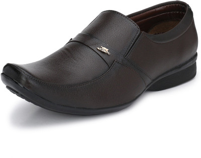 

Parmar Foot Style Comfortable Light weighted Slip On For Men(Brown