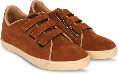 

CLOSHO Tan Velcro Canvas Shoes For Men(Tan