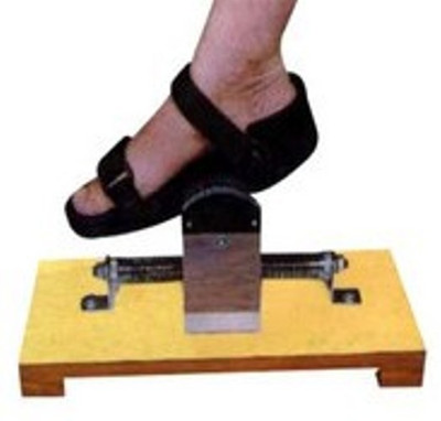 

IGR Ankle Exerciser Ankle Support (Free Size, Beige)