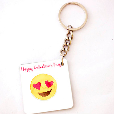 

RGUC 59 Wooden Love Theme Key Chain