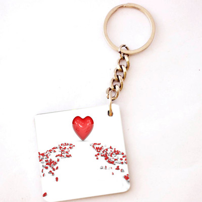 

RGUC 82 Wooden Love Theme Key Chain