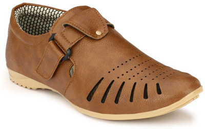 

MARPENS SHOES Men Tan Casual