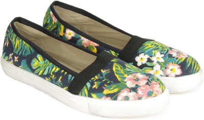 

Miss CL By Carlton London CLL-3609 Canvas For Women(Multicolor, Multi