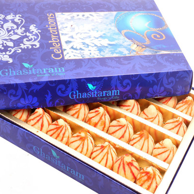 Ghasitaram Gifts Criss Cross Mawa Modaks(800 g, Box)