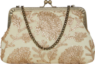 

TARUSA Casual White Clutch