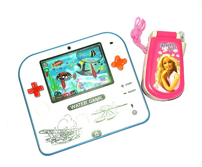 

SRP TOYS HIGH QUALITY UNBREAKABLE WAYTER GAME AND MUSICAL PHONE WITH HINDI SONG(Multicolor)