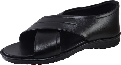 

VONZO Men Black Flats
