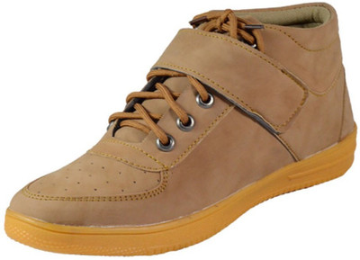 

MarcoUno MarcoUno Khaki velcro Casual Shoes Casuals For Men(Khaki