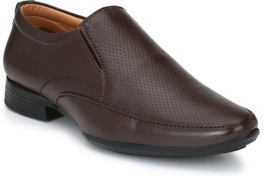 

YAXRO Comfortable Light weighted Slip On For Men(Brown