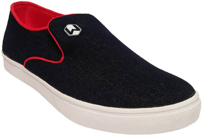 

Winart T-71 Pu Loafers For Men(Black, Red