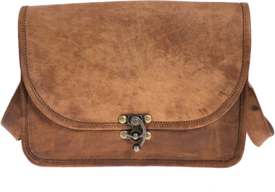 

Smile2u Retailers Messenger Bag(Brown)