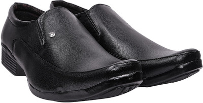 Vedano Slip On For Men(Black