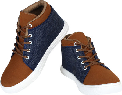 

World Wear Footwear Brown-678 Sneakers For Men(Brown, Blue