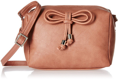 

Baggit Women Casual Brown PU Sling Bag