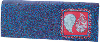 

Spice Art Party Multicolor Clutch