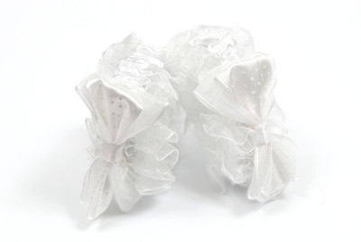 

Suhaavi White Floral Baby Girls Rubber Band(White)