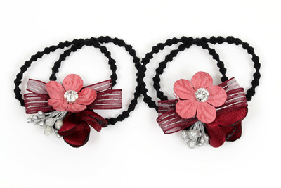 

Suhaavi Red Floral Design Rubber Band(Red)