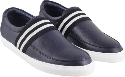 

Metro Trendy Casuals For Men(Navy, 17;blue/navy
