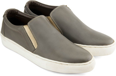 

Gekko Slip On Sneakers For Men(Grey