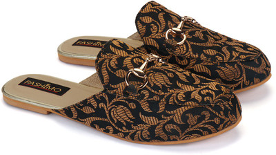 

Fashimo Women Black Casual