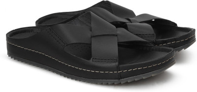 

Clarks Men Black Leather Casual