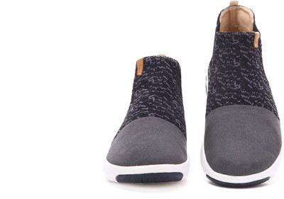 

UIN Casuals For Women(Black
