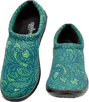 

FOOTSTAIR Casuals For Women(Multicolor, Green