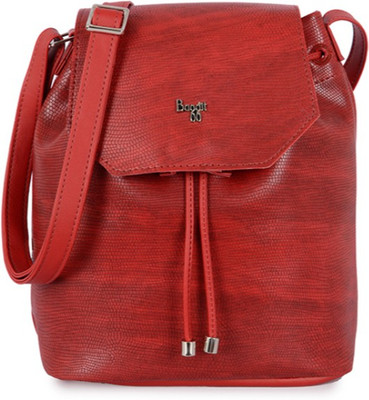 

Baggit Women Casual Red PU Sling Bag