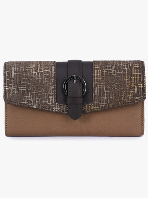

Phive Rivers Women Brown Genuine Leather Wallet(12 Card Slots)
