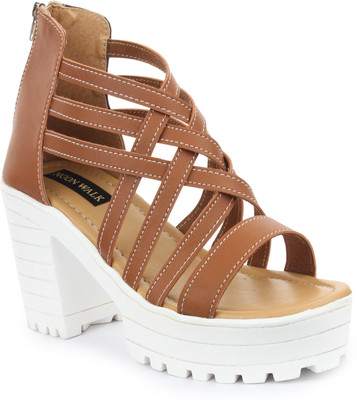 

Moonwalk Women Tan Heels