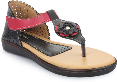 

Moonwalk Women Black Flats