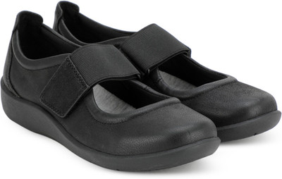

Clarks Sillian Cala Black Synthetic Outdoors For Women(Black