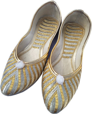 

SOKHI Gold party wear Punjabi Jutti Party Wear For Women(Gold