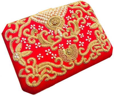 

Craftbazaar Party Red Clutch