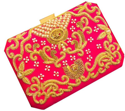 

Craftbazaar Party Pink Clutch