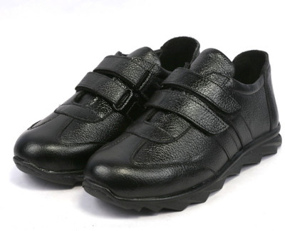 flipkart school shoes