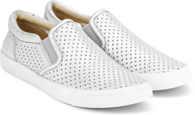 

Clarks Glove Puppet Silver Leather Slip On Sneakers For Women(Silver