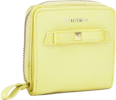 

Remanika Formal Yellow Clutch