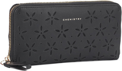 

Chemistry Casual Black Clutch