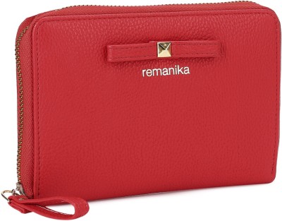 

Remanika Formal Red Clutch