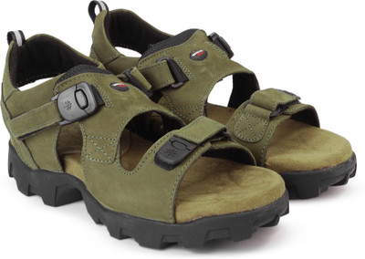 

Woodland Men OLIVE Casual