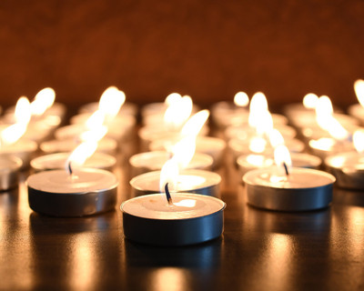 

Collectible india Set Of 50 Wax Tea Light Candle Unscented Dripless Candles Smokeless Long Lasting Burning Home Decor Table Centerpieces Birthday Parties Candle(White, Pack of 50)
