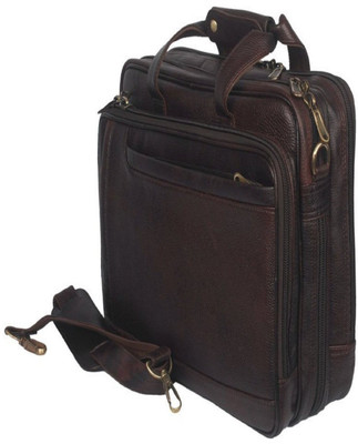 

PARE 15 inch Laptop Messenger Bag(Brown)