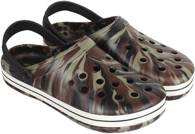 

Calamanco Men Army Clogs