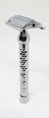 

Majik Silver Safety Razor For Shaving And Easy Beard Styling