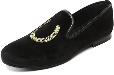 

Bare Skin Good luck horse shoe black velvet slip o shoe Casuals For Men(Black