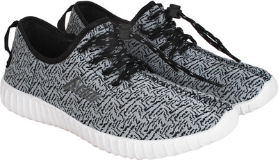 

Aero Canvas Sneakers For Men(Grey, Lgrey