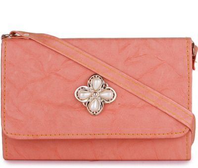 

Saifis Casual Pink Clutch
