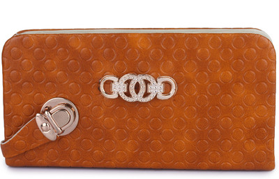 

Saifis Casual Brown Clutch