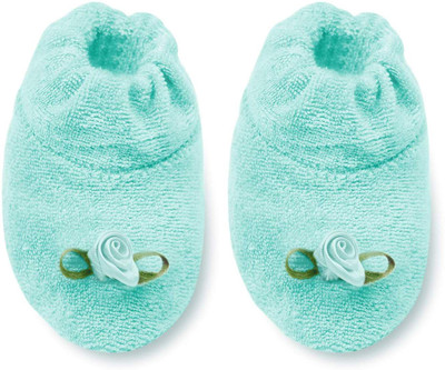 

Tumble Floral Applique Terry Cloth Baby Booties(Toe to Heel Length - 9 cm Blue)